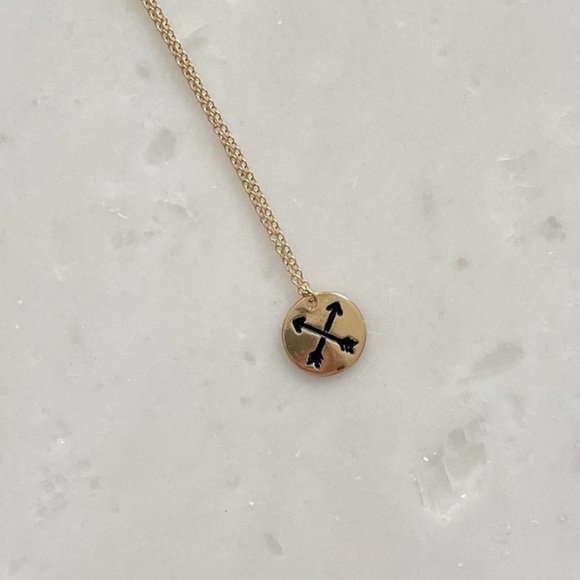 Skull & Arrow Shop Jewelry - Gold Double Arrow Necklace